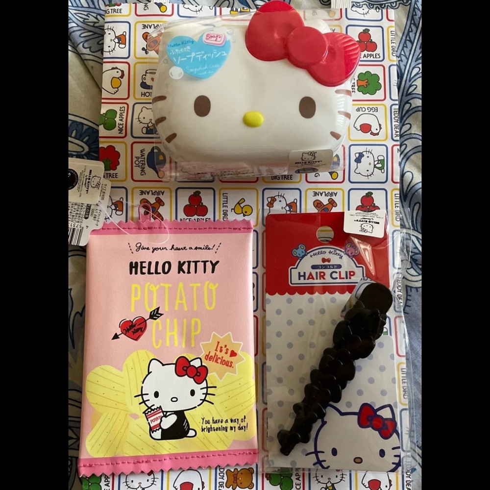 Hello Kitty Bundle